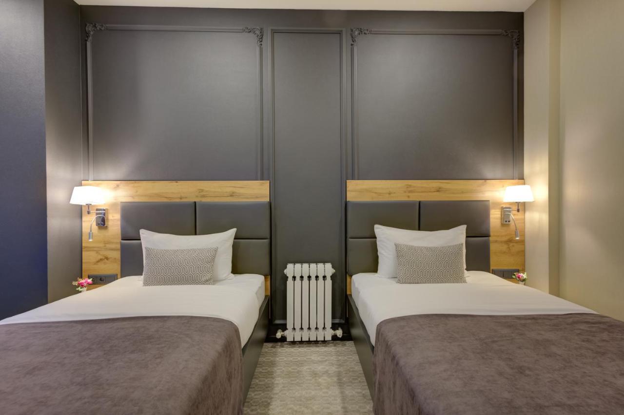 Aurum Hotel Бишкек Екстериор снимка